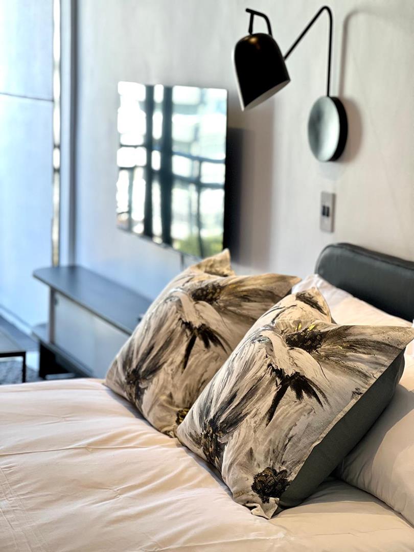 To Let 0 Bedroom Property for Rent in Sea Point Western Cape